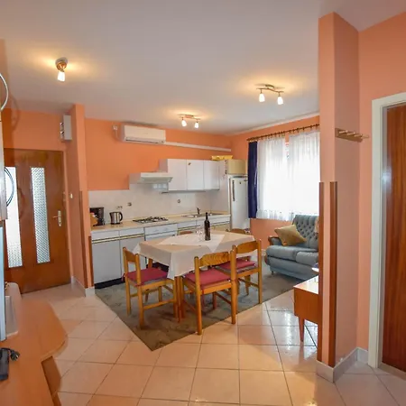Desa Apartman Biograd Na Moru